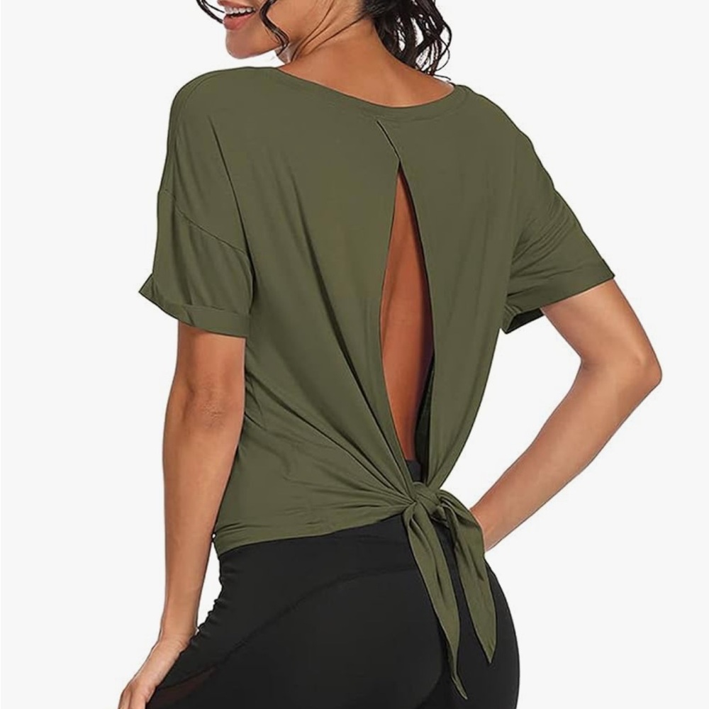 New workout Tie back tshirt